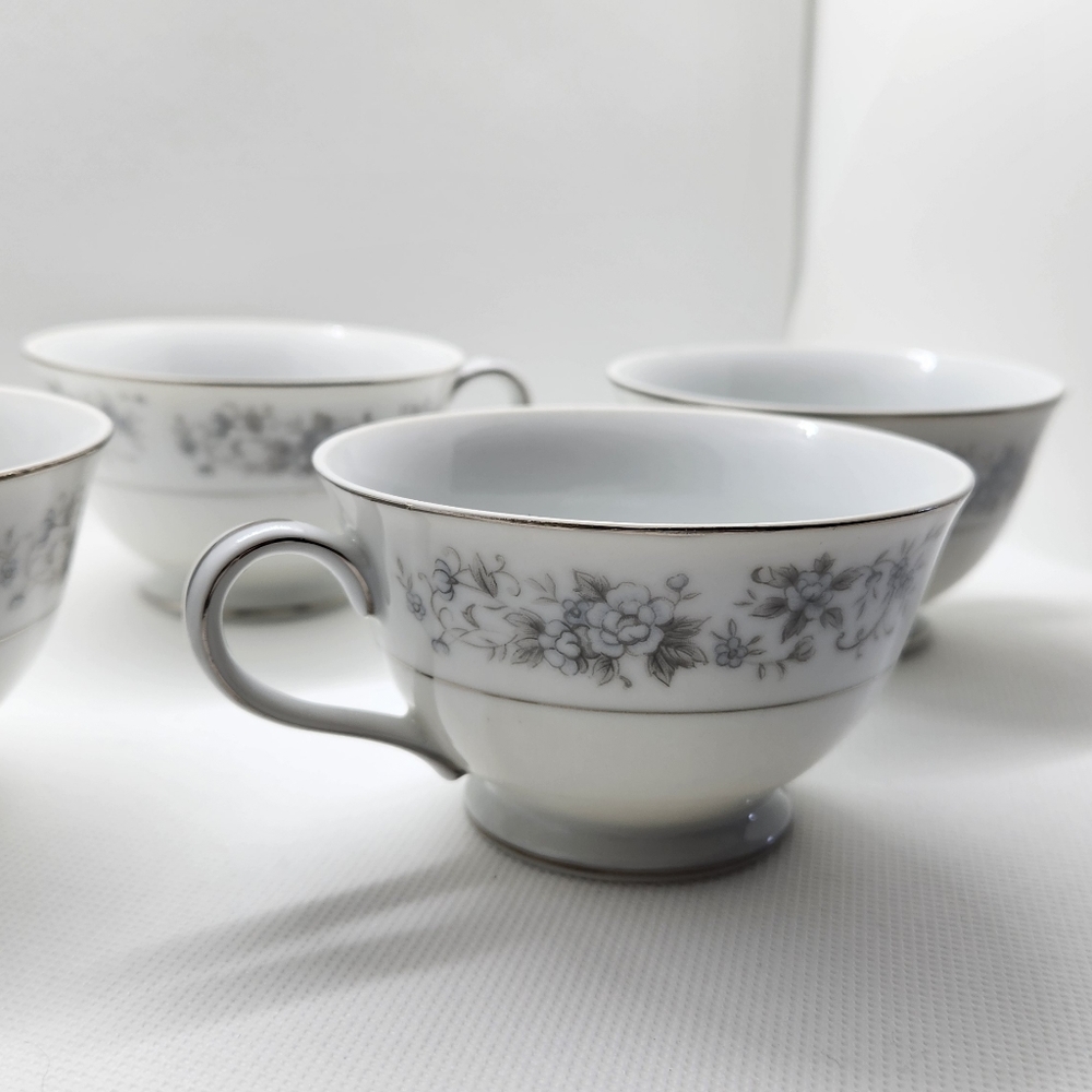 Crestwood China Japan Heritage Teacups x 4